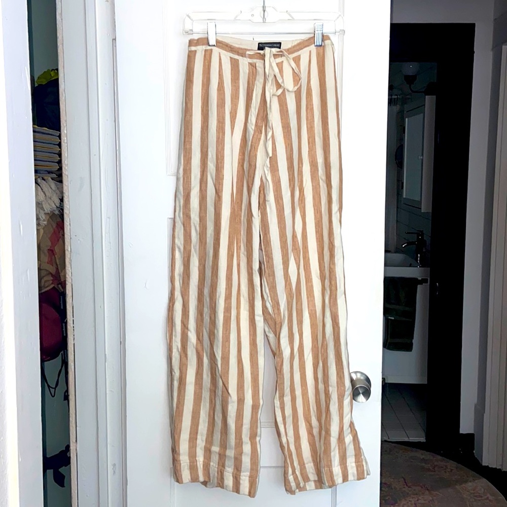 The J. Peterman Company Wide Leg Linen Pants